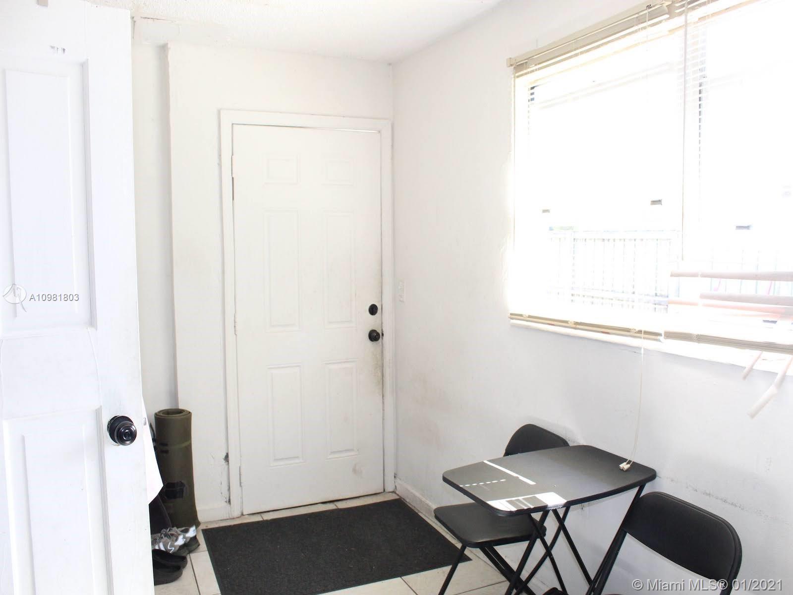 See details / 1255 sq. ft. $ 2021-01-11 0 Photo
