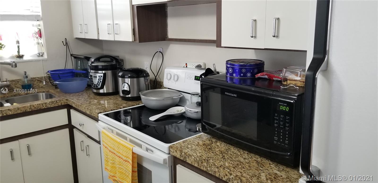 See details / 2284 sq. ft. $ 2021-01-11 0 Photo