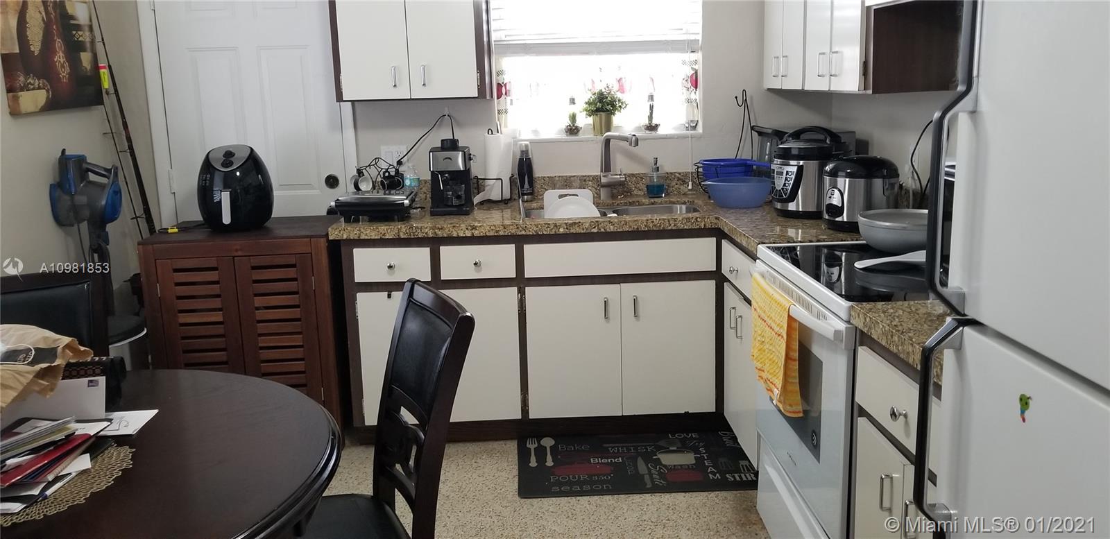See details / 2284 sq. ft. $ 2021-01-11 0 Photo