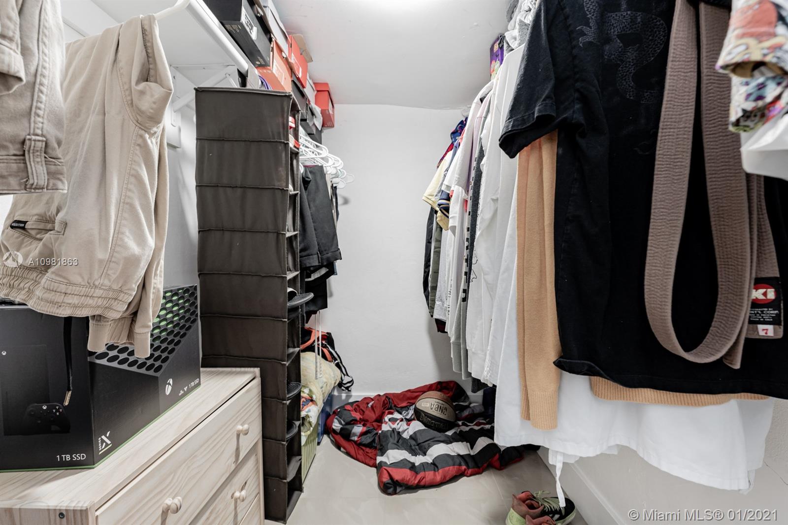 See details / 1299 sq. ft. $ 2021-01-11 0 Photo