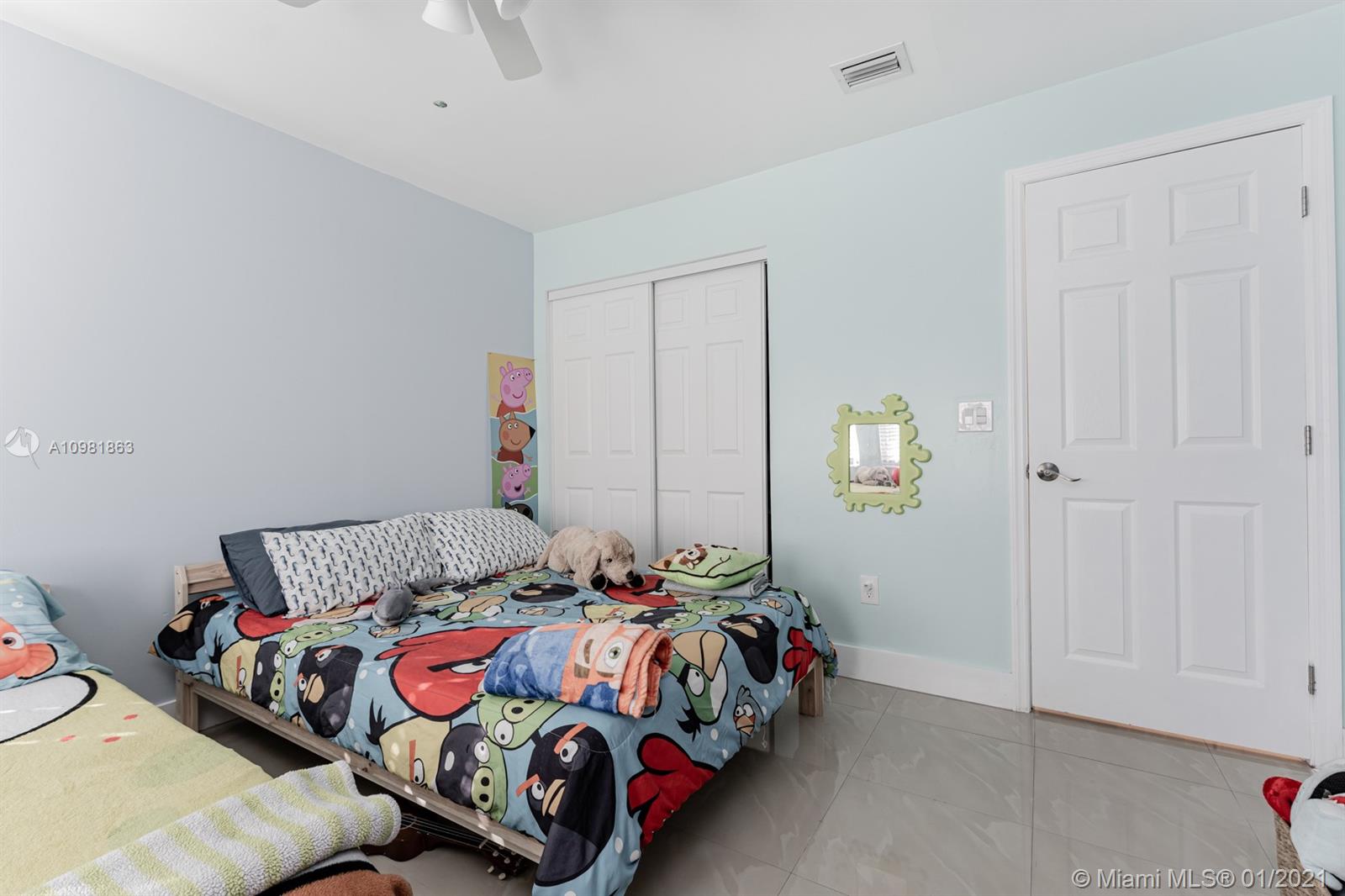 See details / 1299 sq. ft. $ 2021-01-11 0 Photo