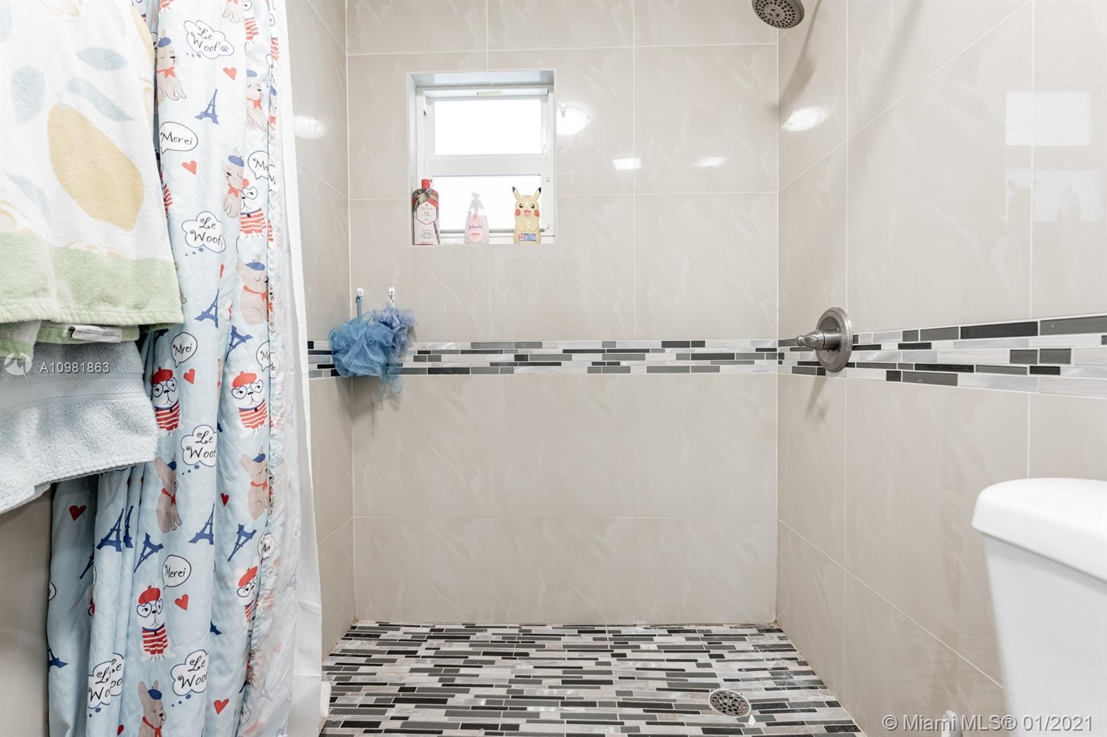 See details / 1299 sq. ft. $ 2021-01-11 0 Photo