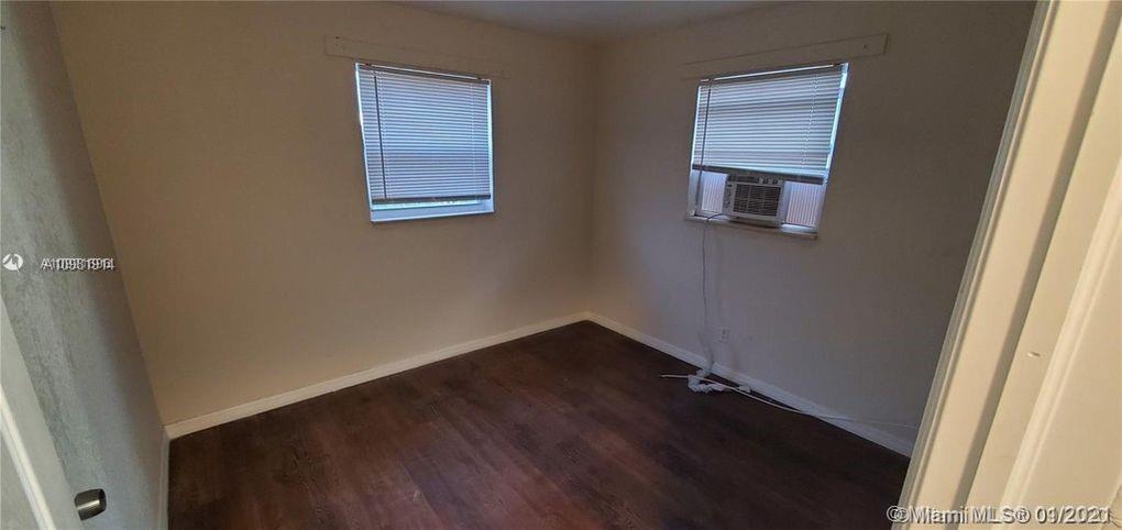 See details / 2496 sq. ft. $ 2021-01-11 0 Photo