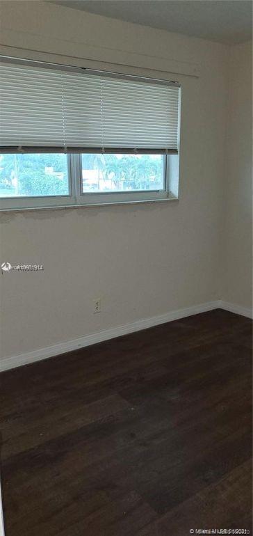 See details / 2496 sq. ft. $ 2021-01-11 0 Photo