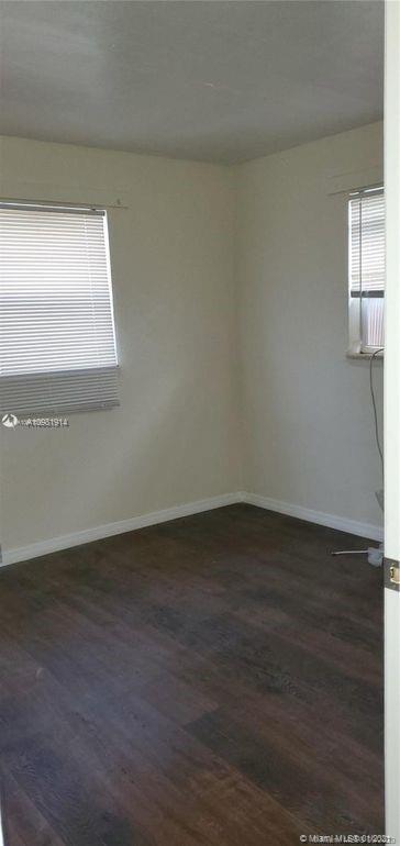 See details / 2496 sq. ft. $ 2021-01-11 0 Photo