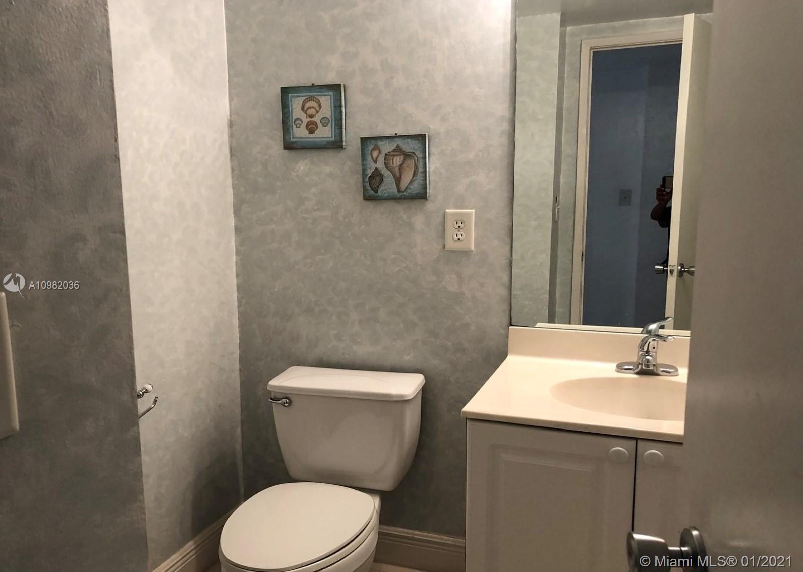 Photo of 19390 Collins Ave #1124, Sunny Isles Beach, Florida, 33160 -
