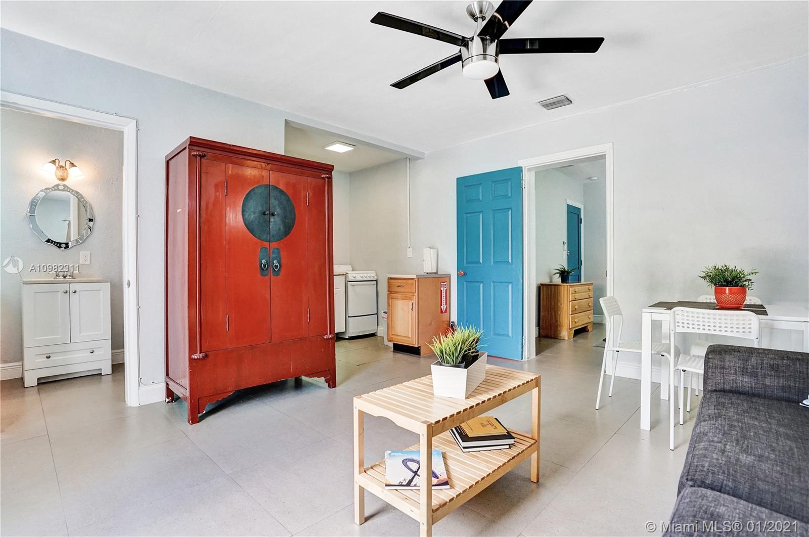 See details / 1596 sq. ft. $ 2021-01-28 0 Photo