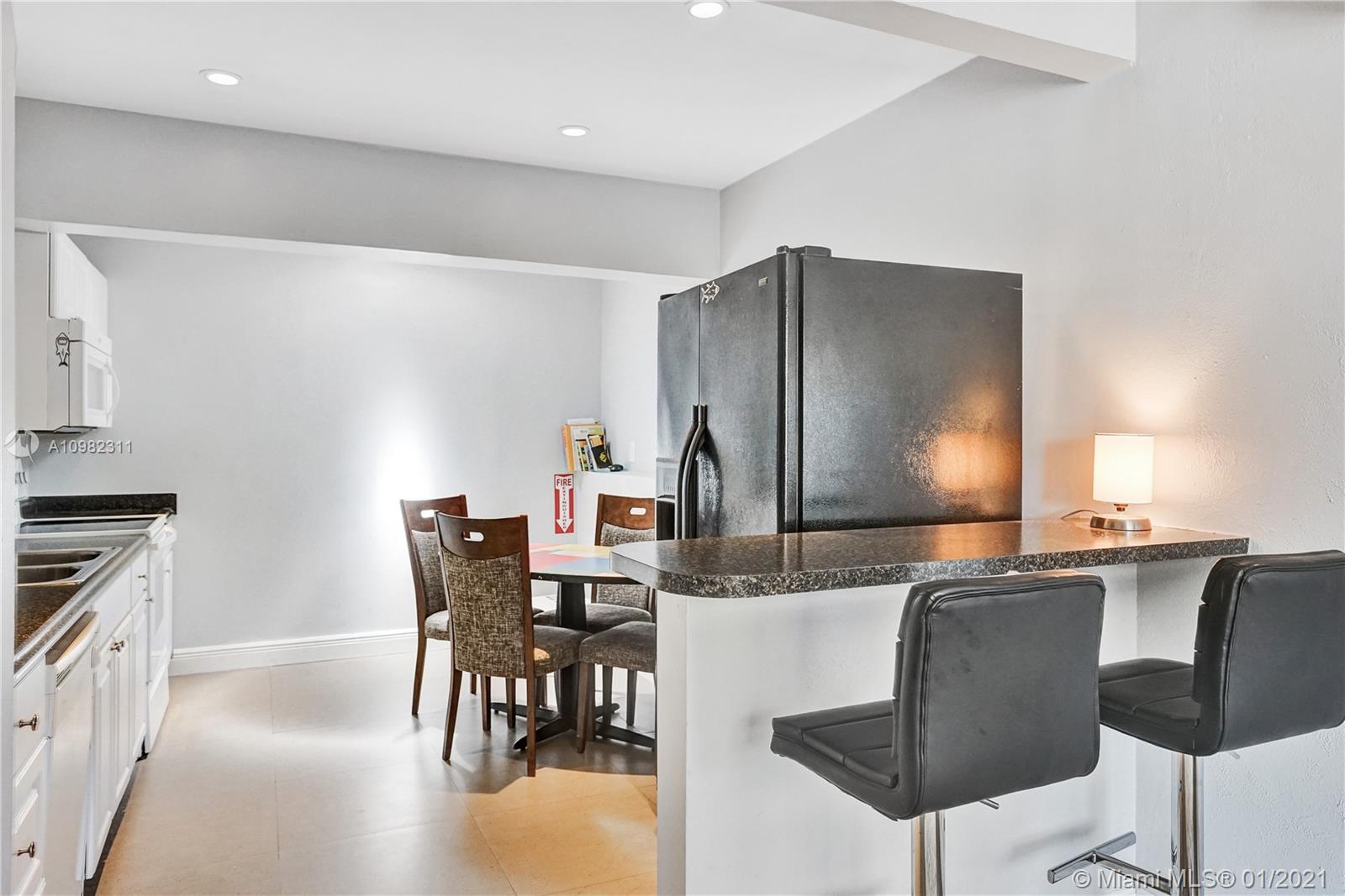See details / 1596 sq. ft. $ 2021-01-28 0 Photo