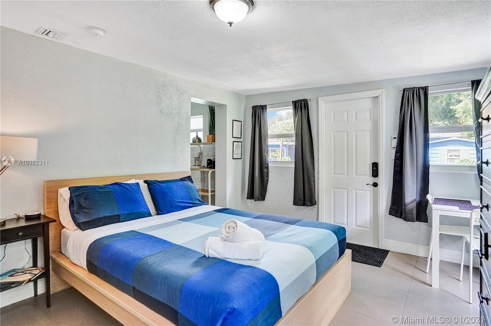 See details / 1596 sq. ft. $ 2021-01-28 0 Photo