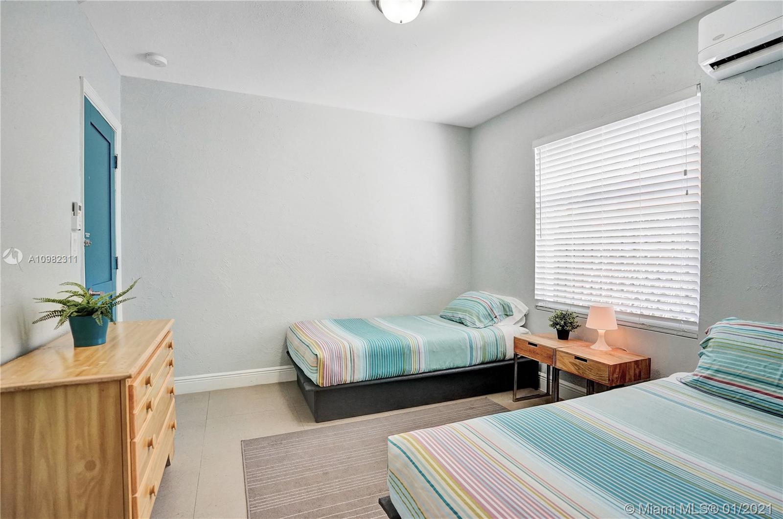 See details / 1596 sq. ft. $ 2021-01-28 0 Photo