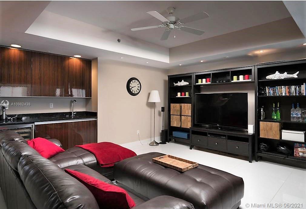 Photo of 2711 Ocean Dr #604, Hollywood, Florida, 33019 -
