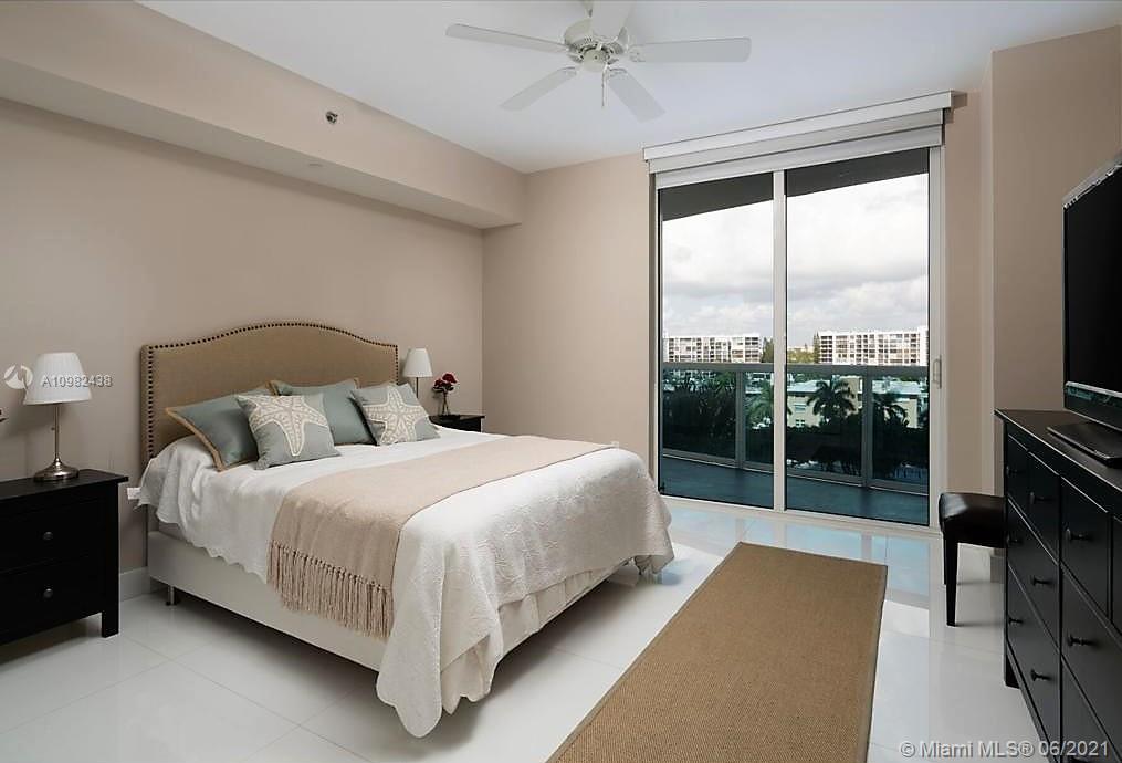 Photo of 2711 Ocean Dr #604, Hollywood, Florida, 33019 -