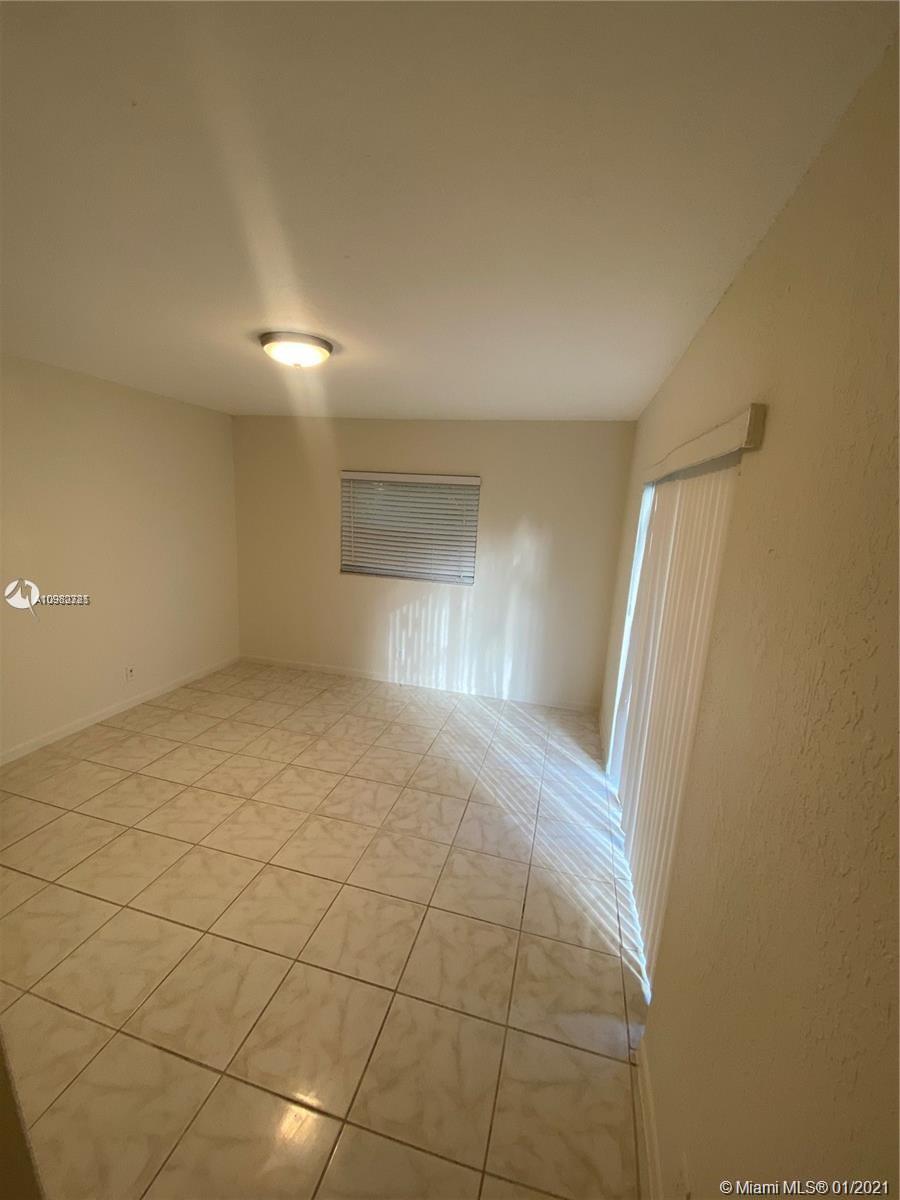 See details / 1464 sq. ft. $ 2021-03-17 0 Photo