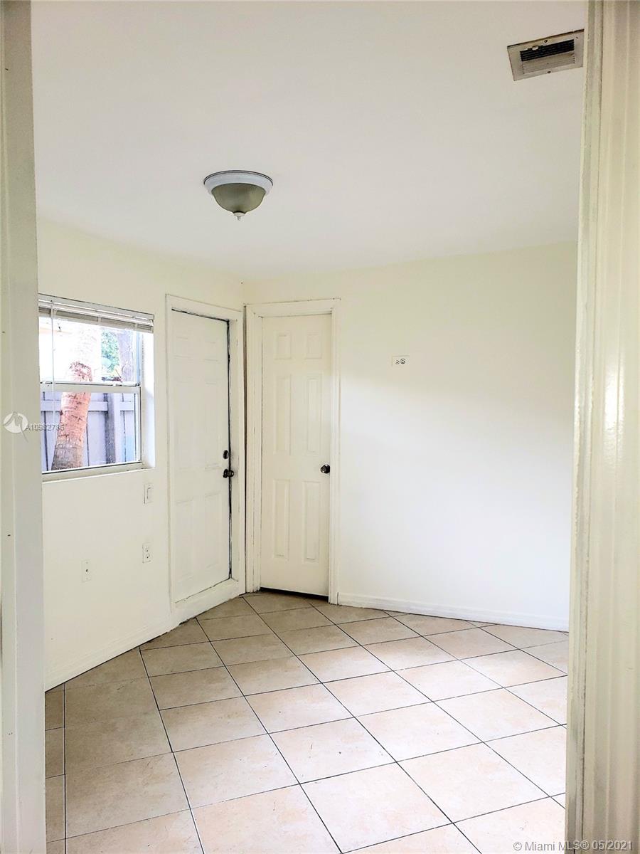 See details / 1620 sq. ft. $ 2021-01-13 0 Photo