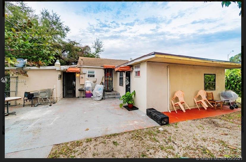 See details / 1952 sq. ft. $ 2021-01-13 0 Photo