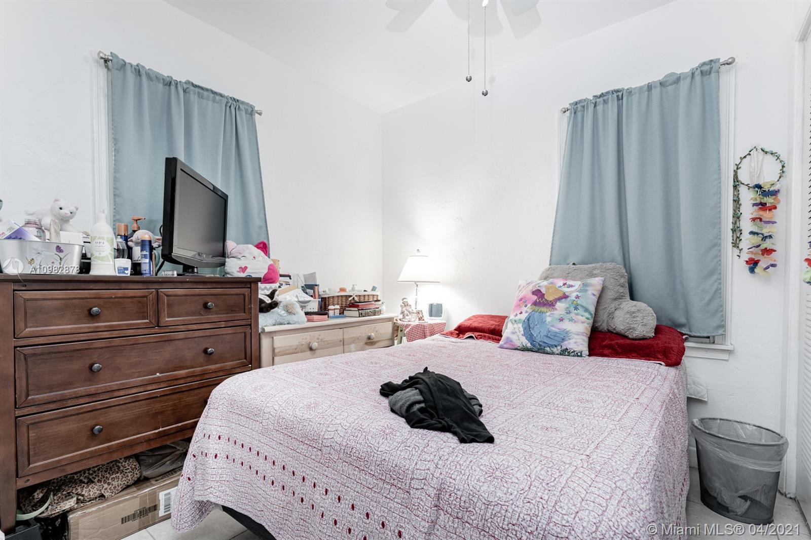 See details / 1299 sq. ft. $ 2021-01-13 0 Photo