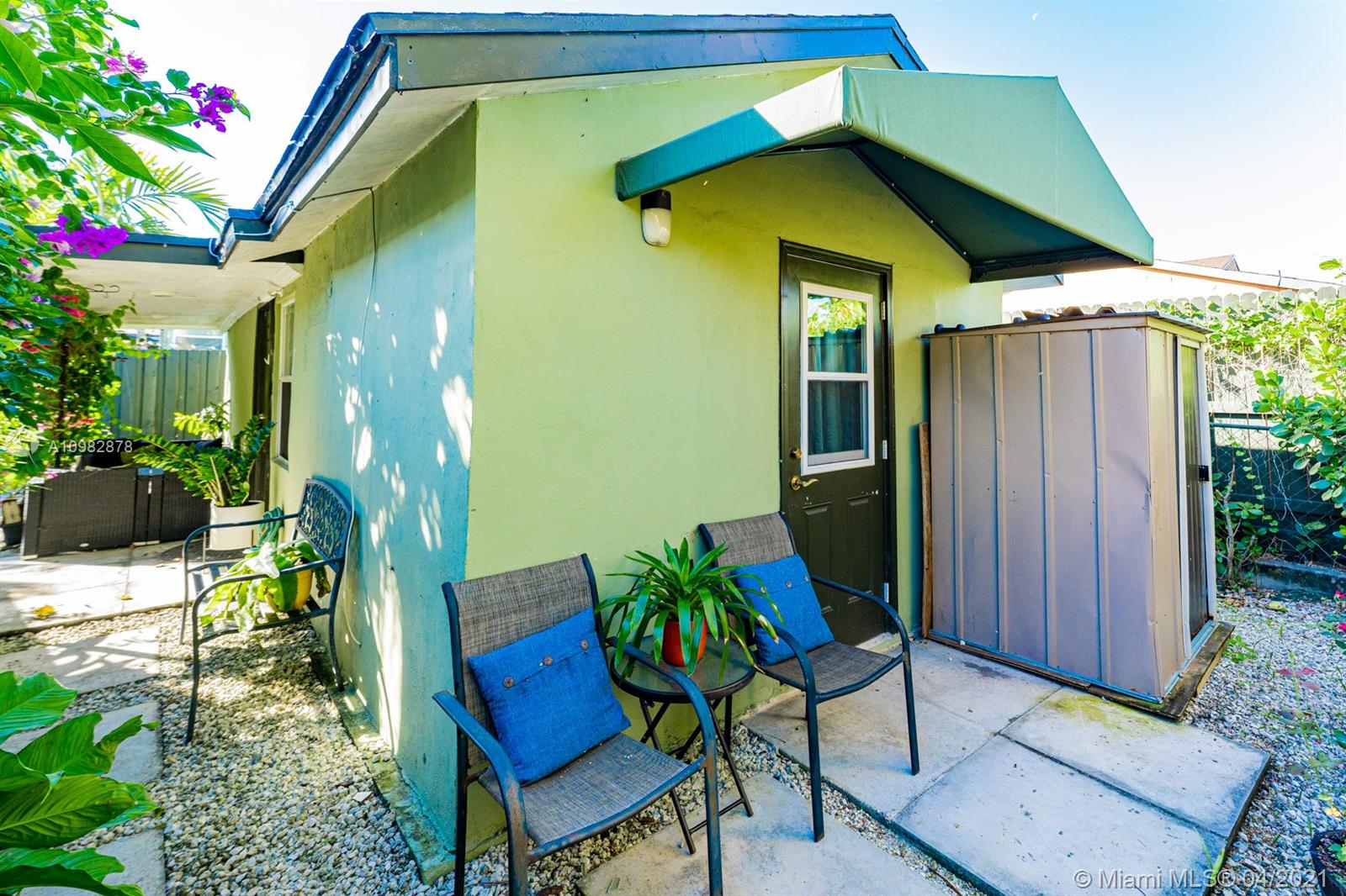 See details / 1299 sq. ft. $ 2021-01-13 0 Photo