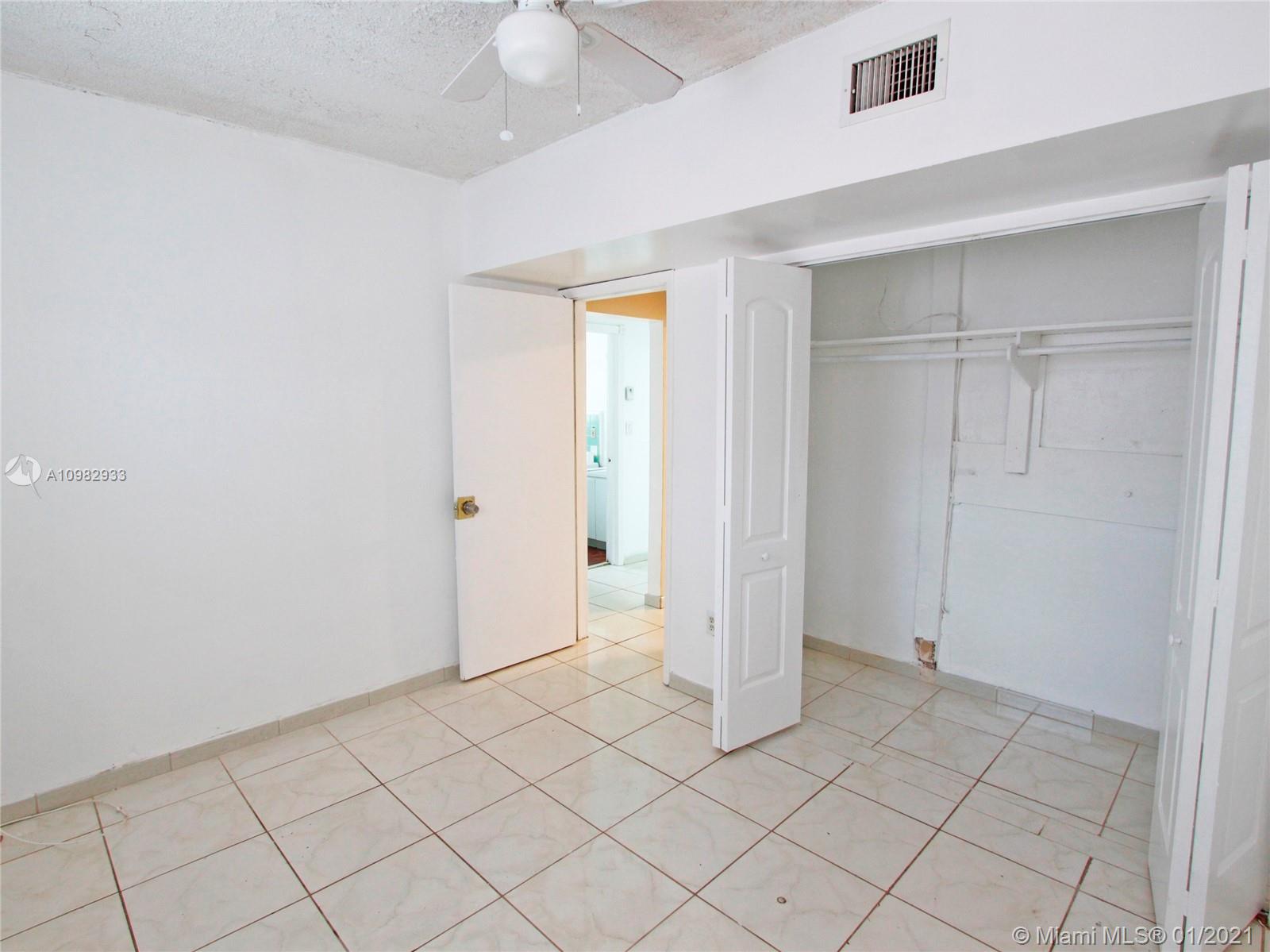 See details / 2393 sq. ft. $ 2021-01-13 0 Photo