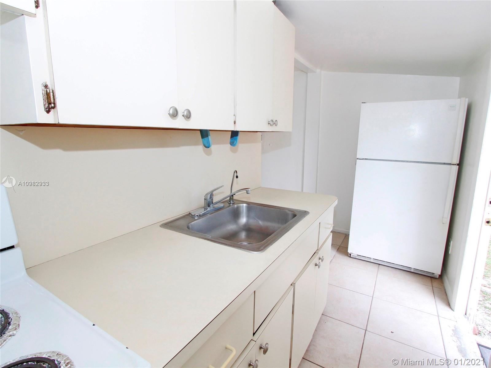See details / 2393 sq. ft. $ 2021-01-13 0 Photo