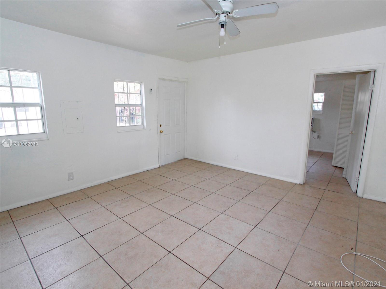 See details / 2393 sq. ft. $ 2021-01-13 0 Photo