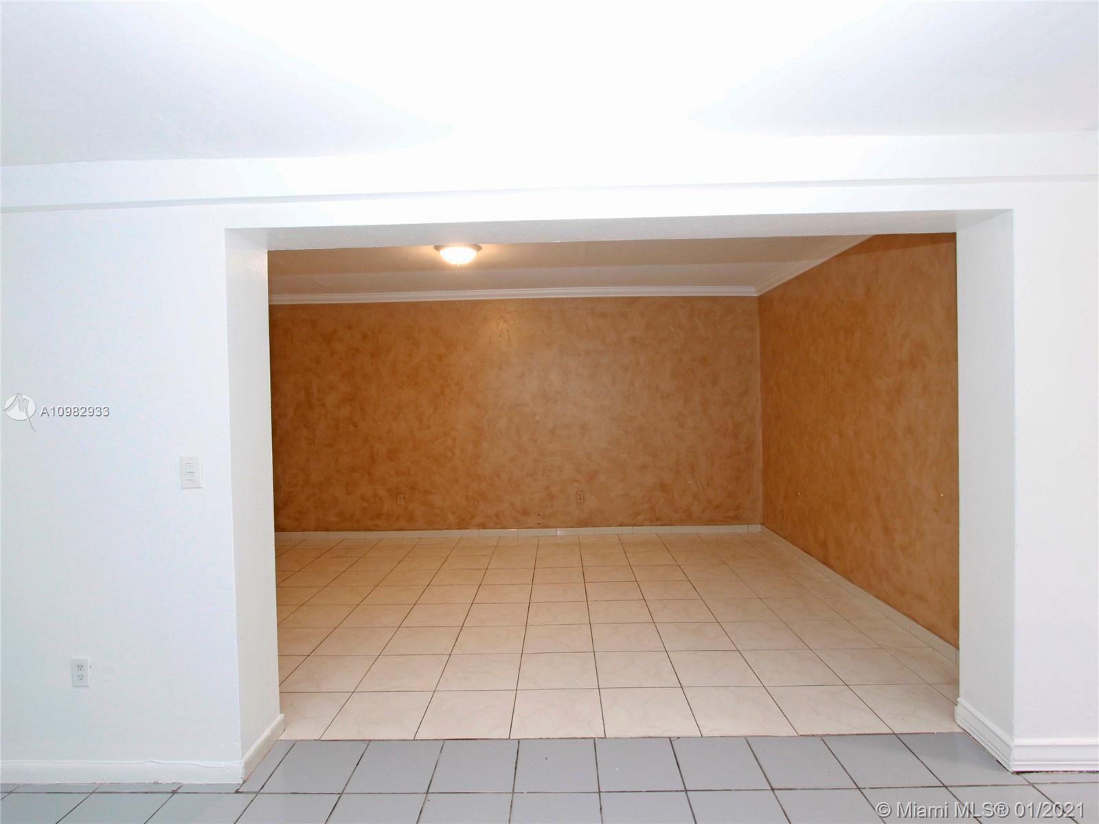 See details / 2393 sq. ft. $ 2021-01-13 0 Photo