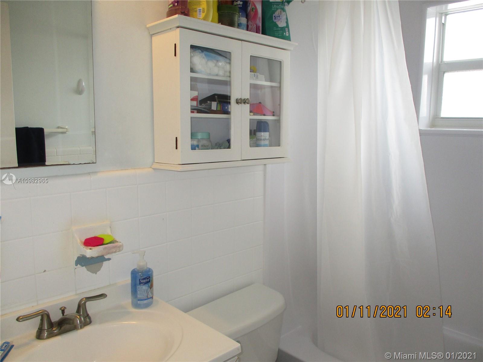 See details / 2312 sq. ft. $ 2021-02-21 0 Photo
