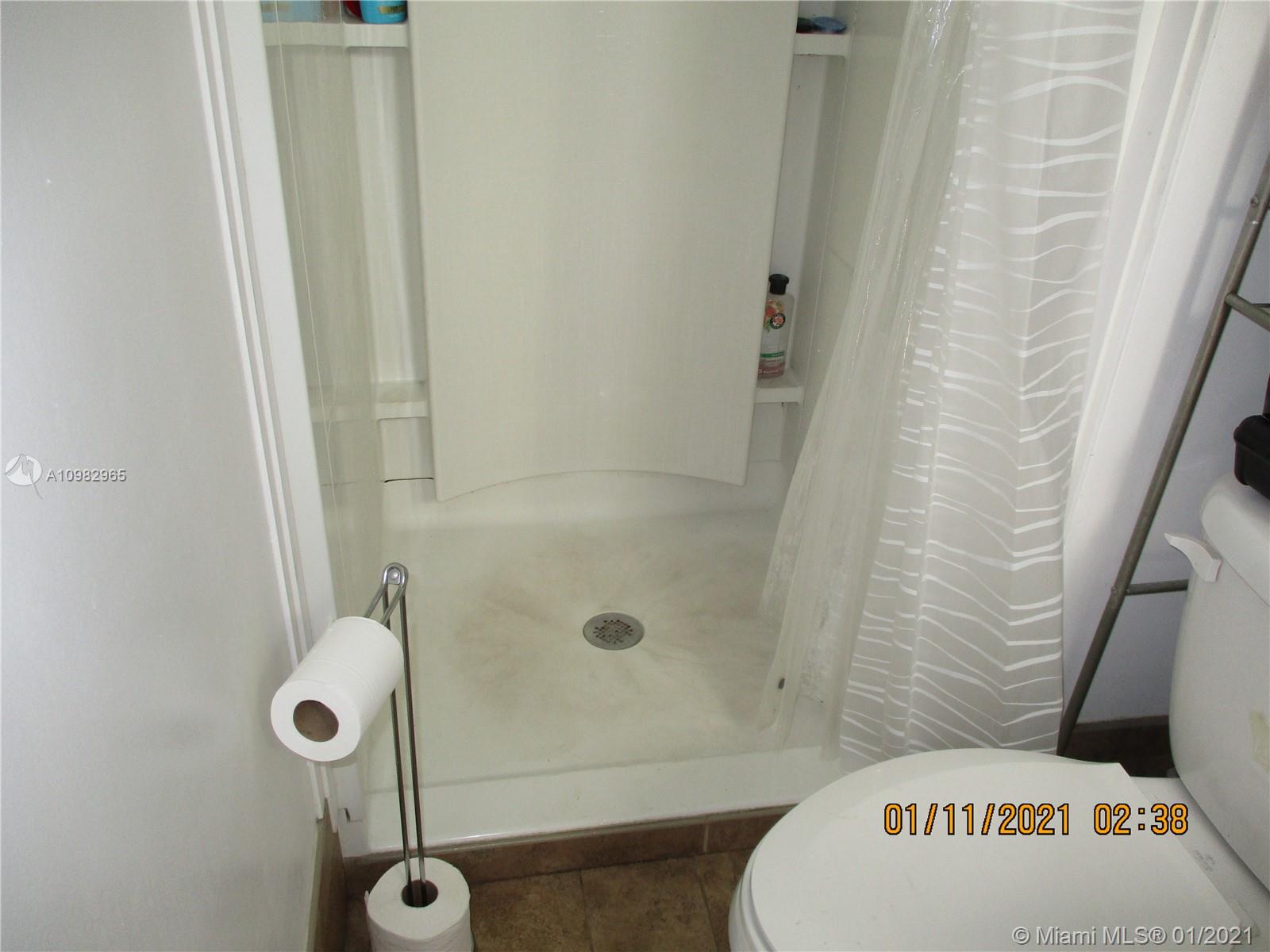 See details / 2312 sq. ft. $ 2021-02-21 0 Photo