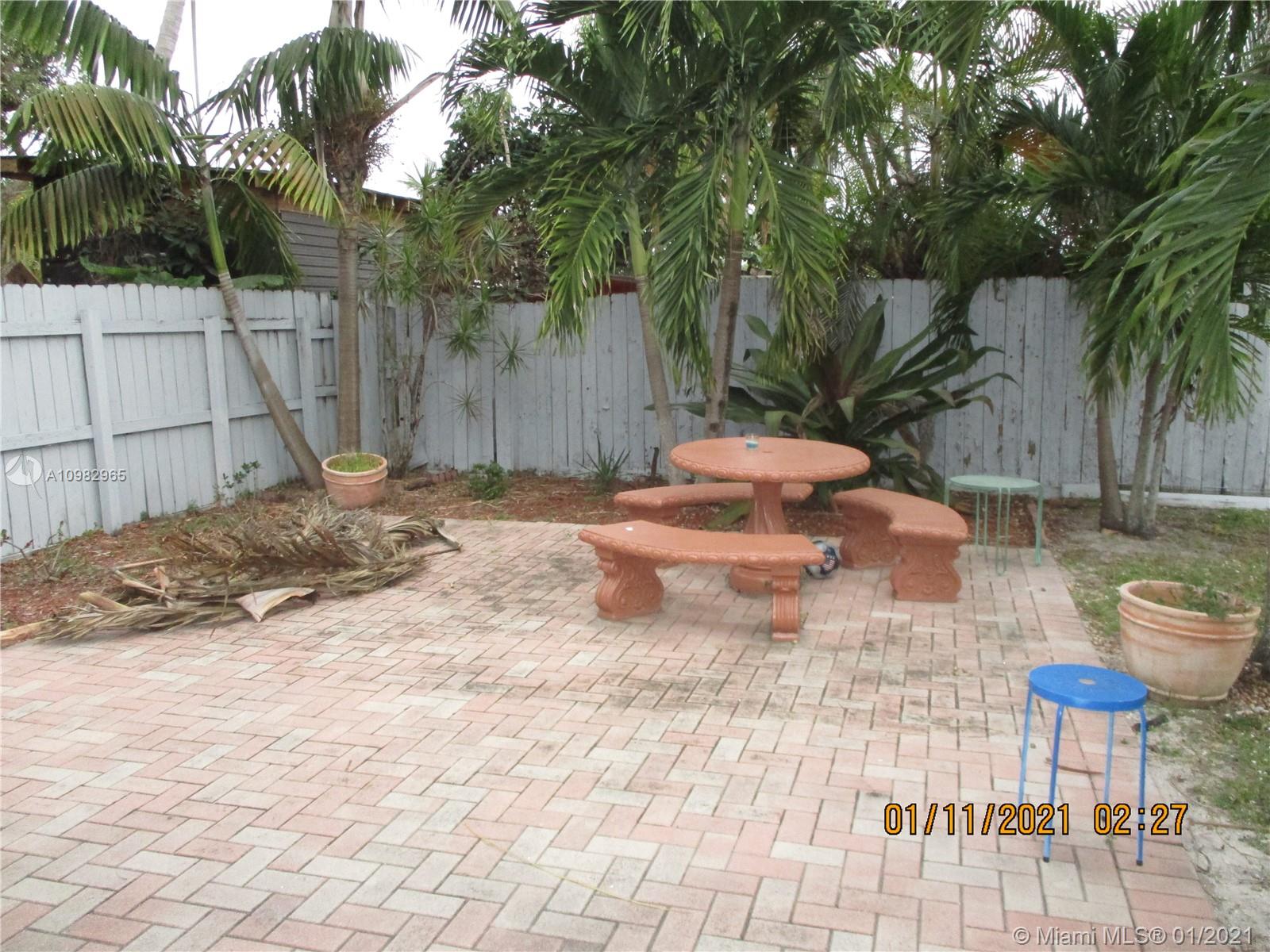 See details / 2312 sq. ft. $ 2021-02-21 0 Photo