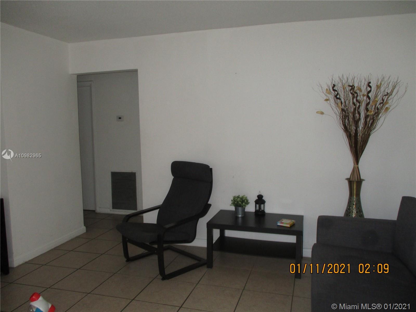 See details / 2312 sq. ft. $ 2021-02-21 0 Photo