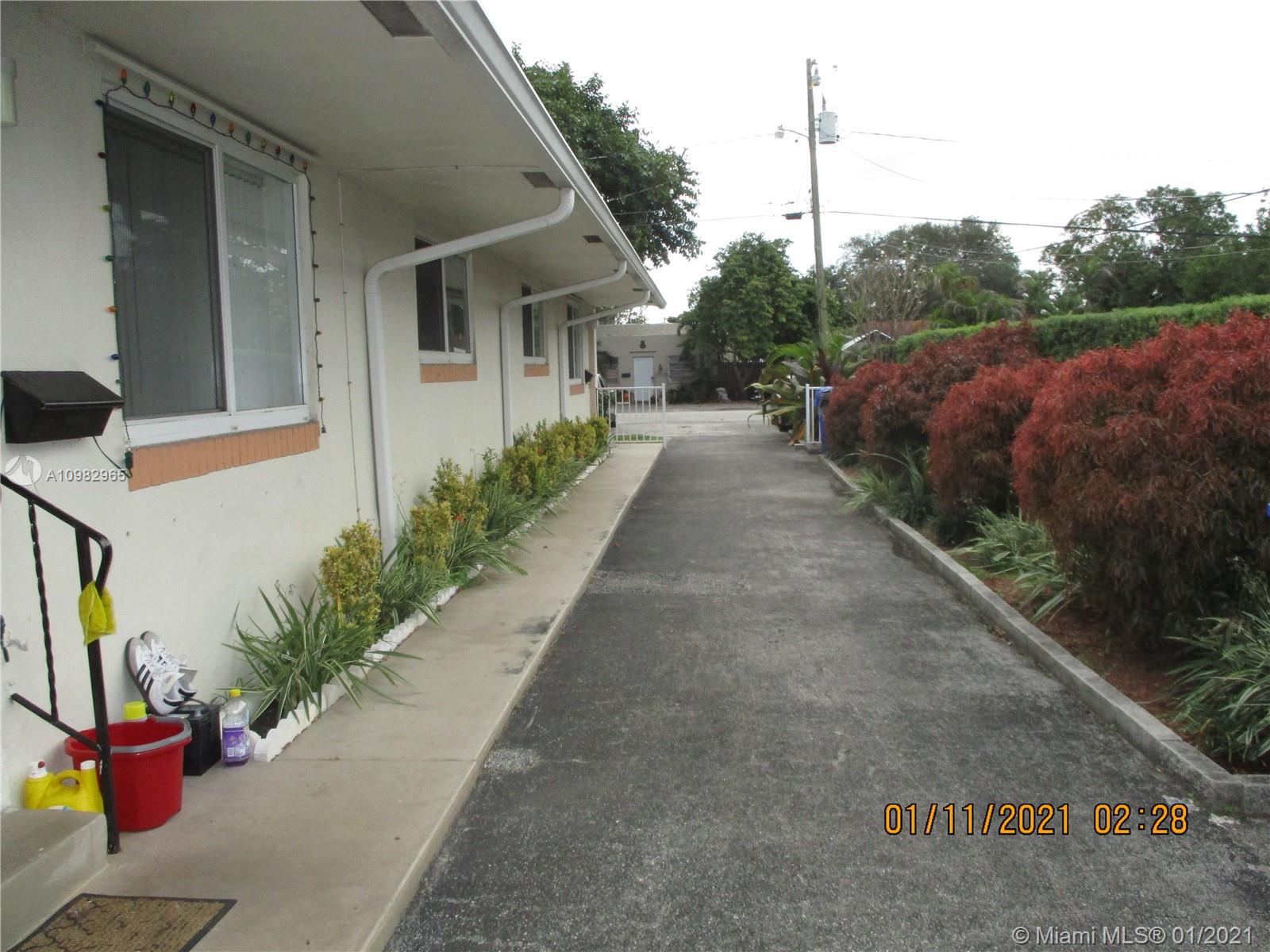 See details / 2312 sq. ft. $ 2021-02-21 0 Photo