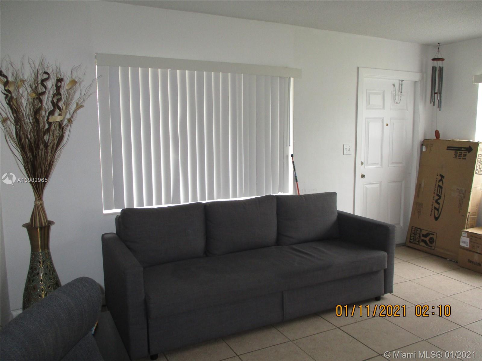 See details / 2312 sq. ft. $ 2021-02-21 0 Photo