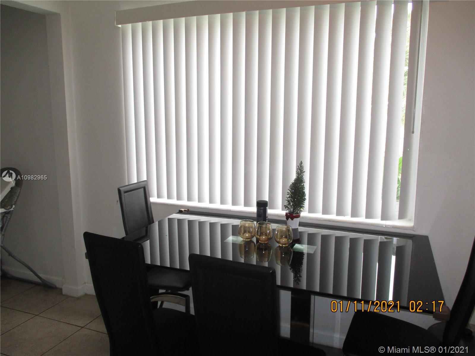 See details / 2312 sq. ft. $ 2021-02-21 0 Photo