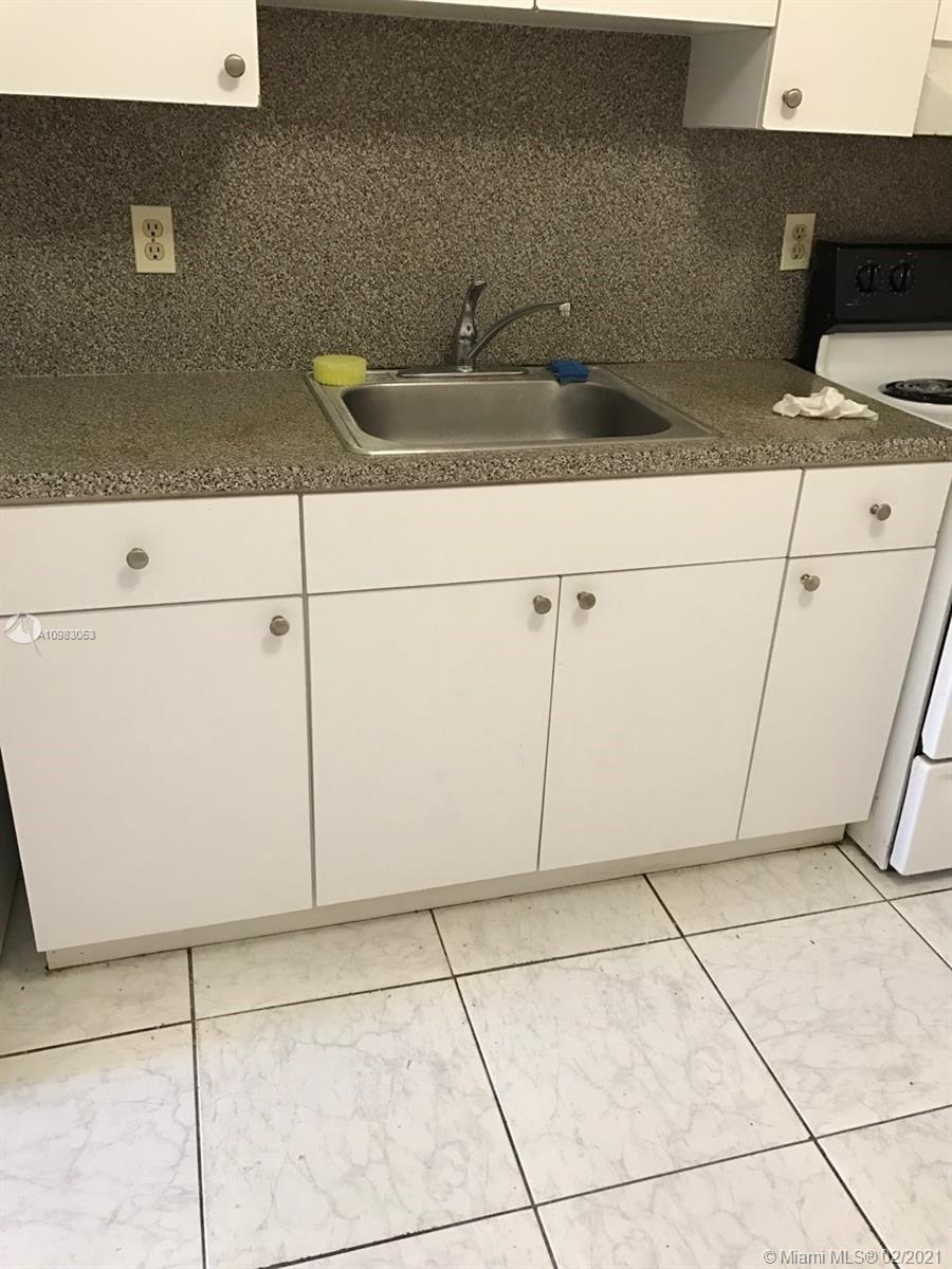 See details / 1624 sq. ft. $ 2021-03-05 0 Photo