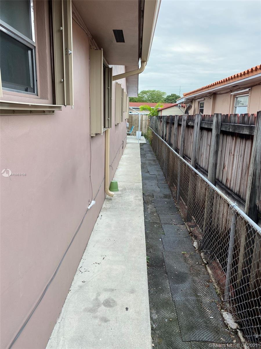 See details / 2633 sq. ft. $ 2021-01-20 0 Photo