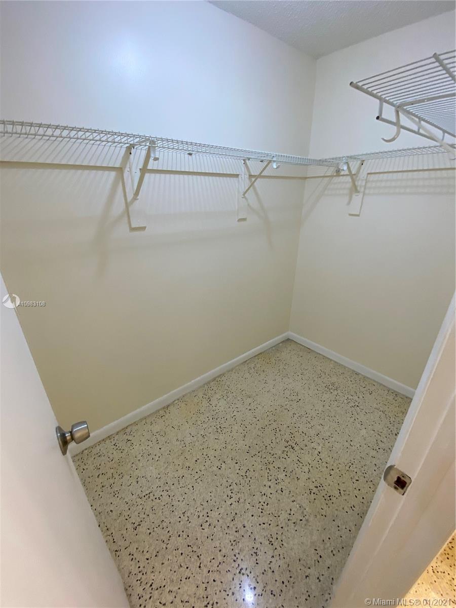 See details / 2633 sq. ft. $ 2021-01-20 0 Photo