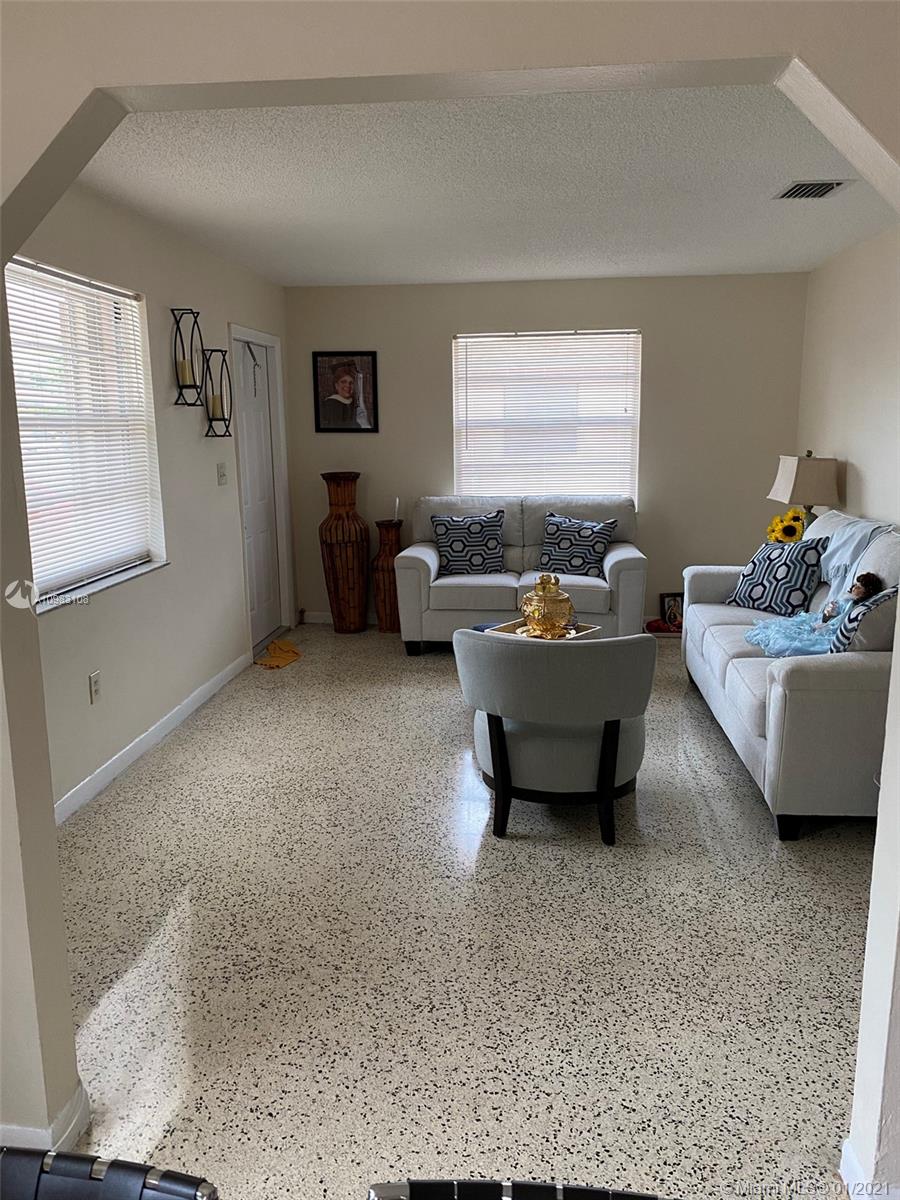 See details / 2633 sq. ft. $ 2021-01-20 0 Photo