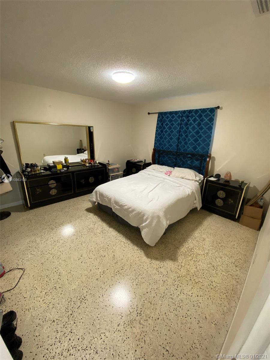 See details / 2633 sq. ft. $ 2021-01-20 0 Photo