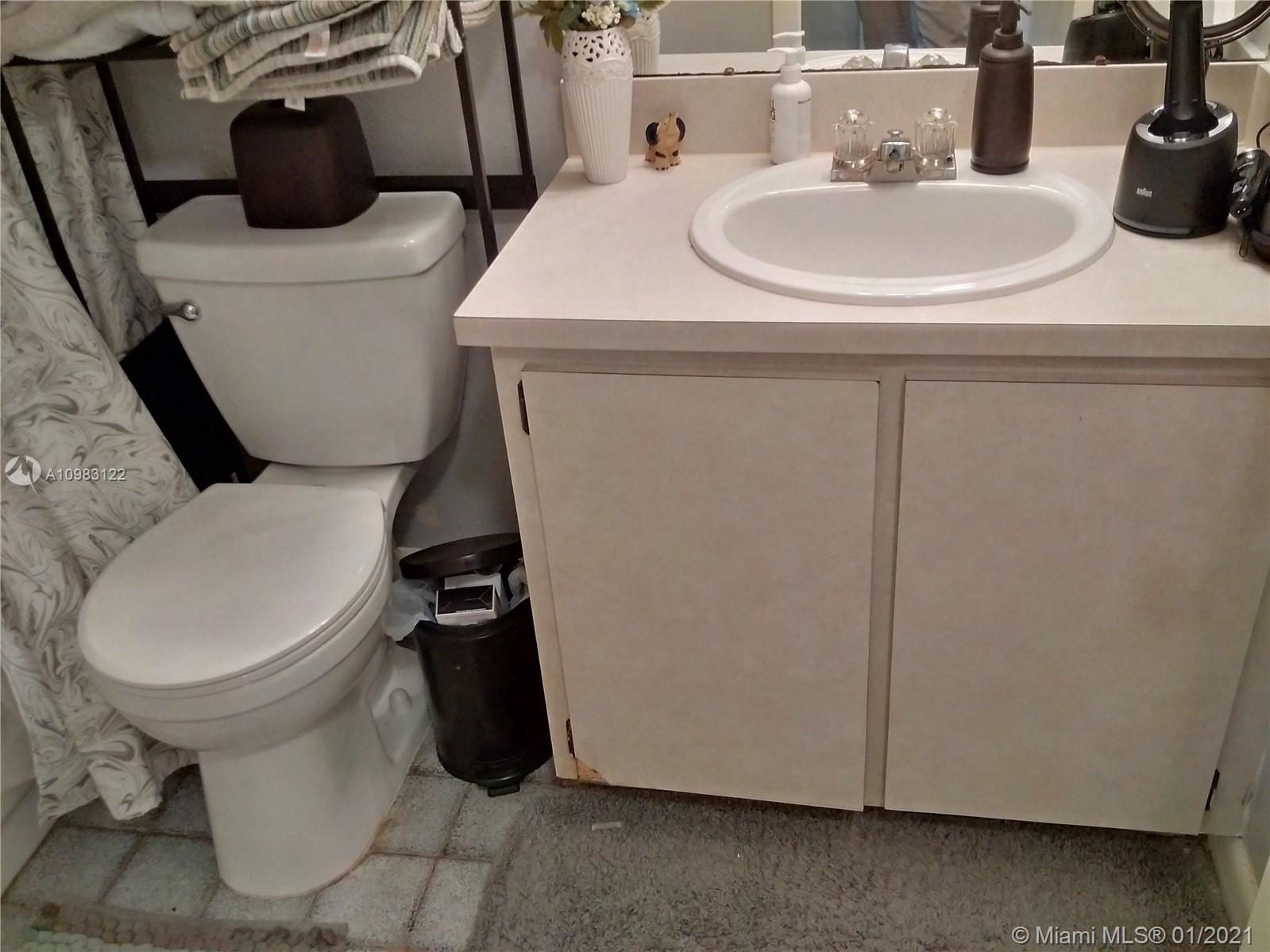 See details / 2280 sq. ft. $ 2021-01-13 0 Photo
