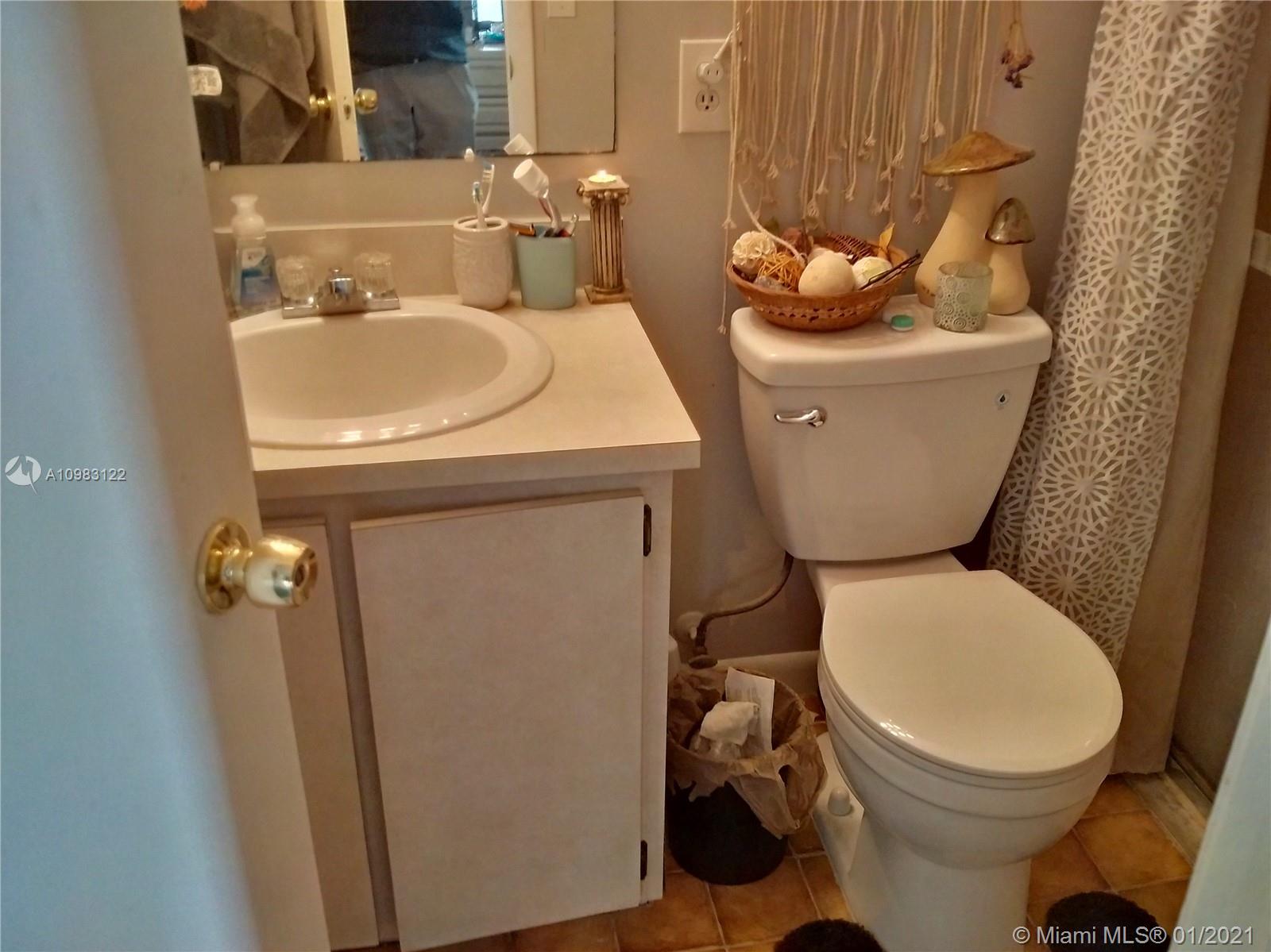 See details / 2280 sq. ft. $ 2021-01-13 0 Photo