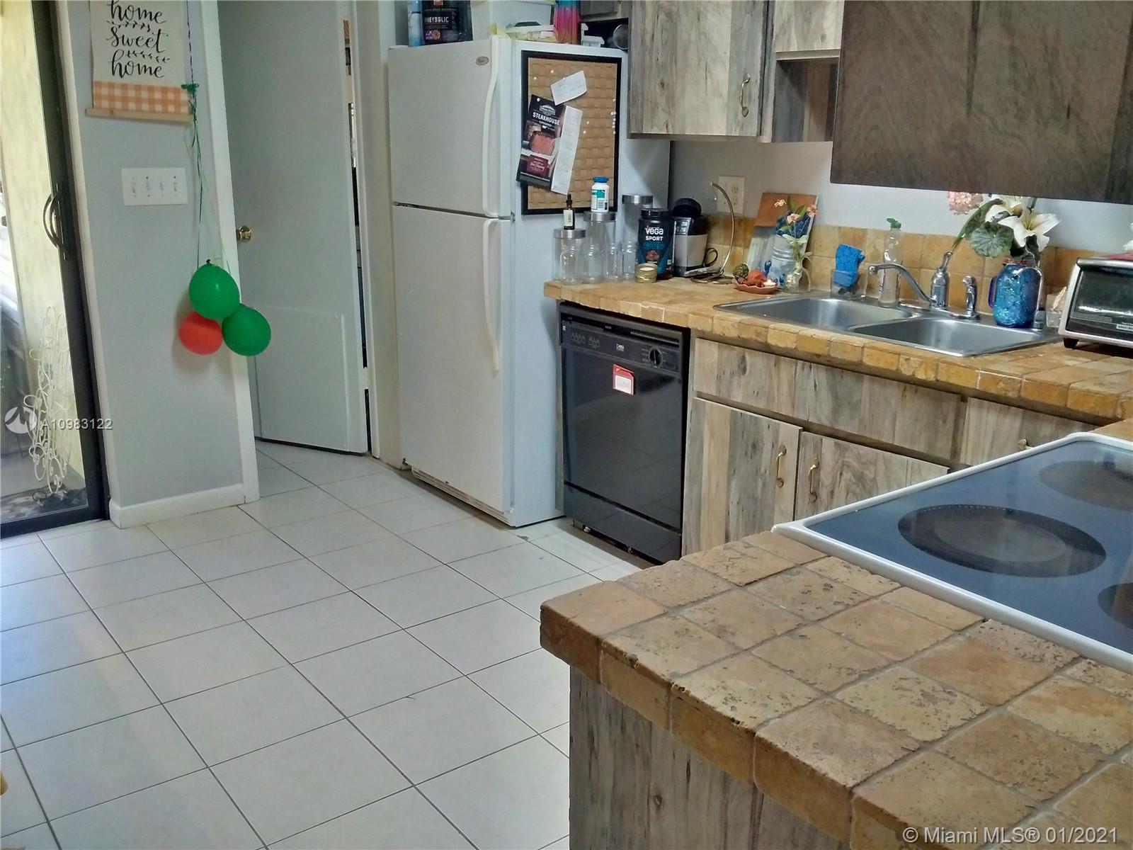 See details / 2280 sq. ft. $ 2021-01-13 0 Photo