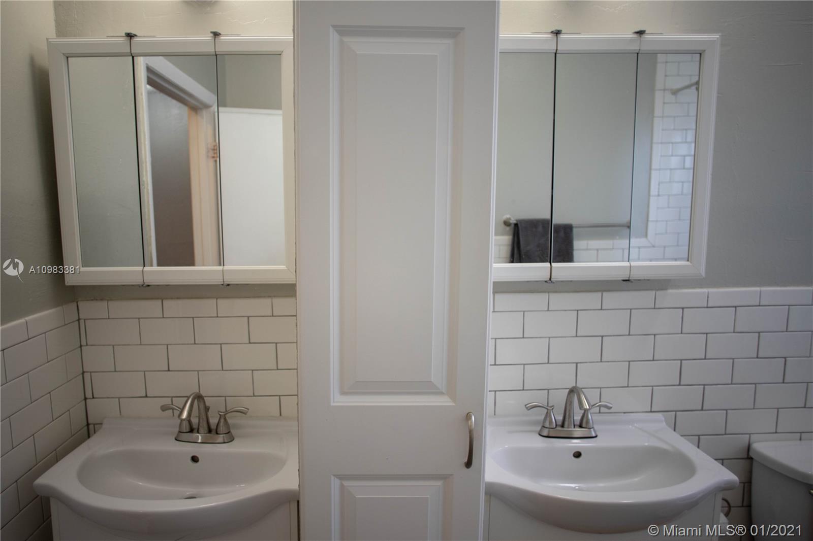 See details / 3474 sq. ft. $ 2021-01-14 0 Photo