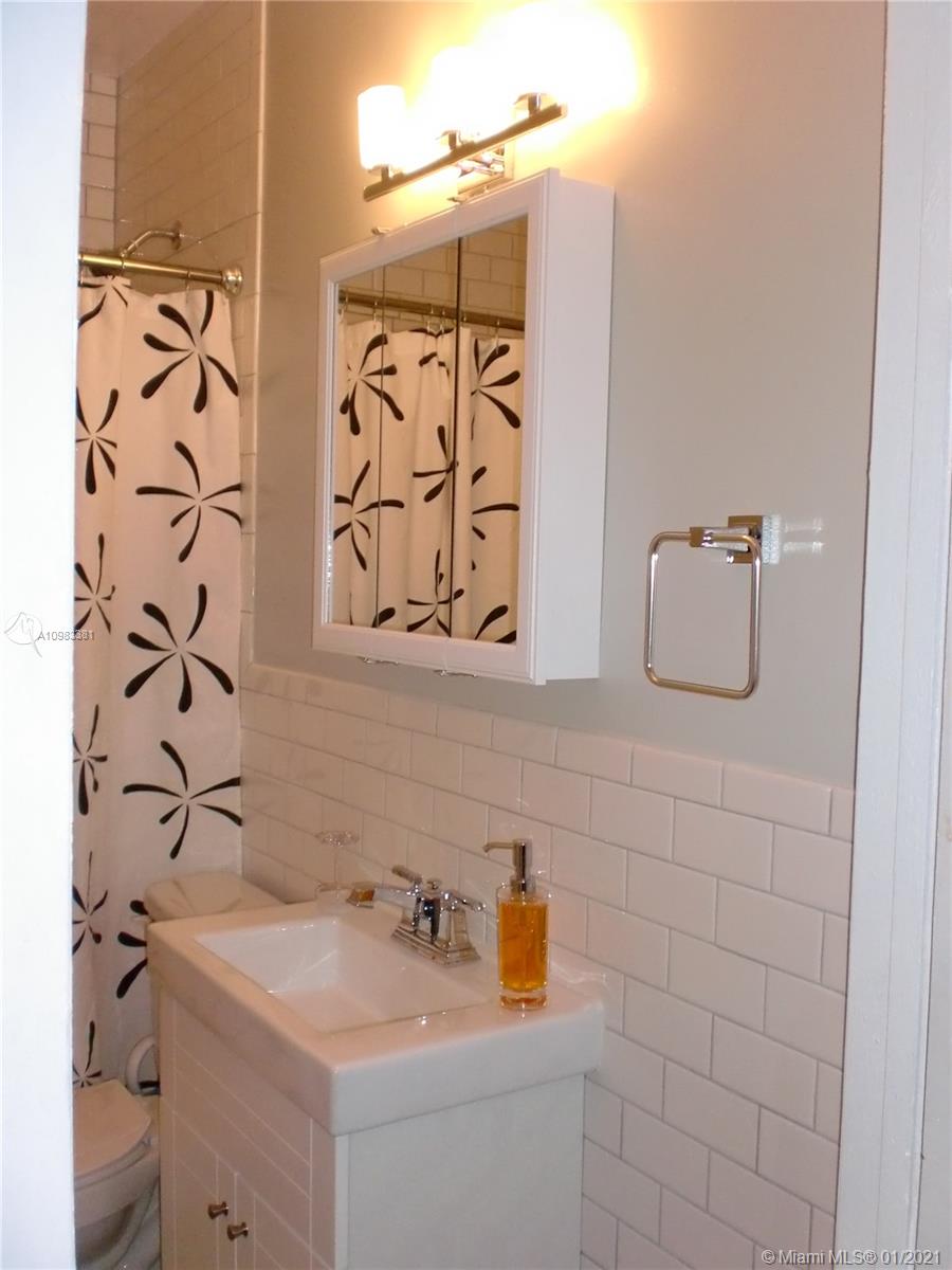 See details / 3474 sq. ft. $ 2021-01-14 0 Photo