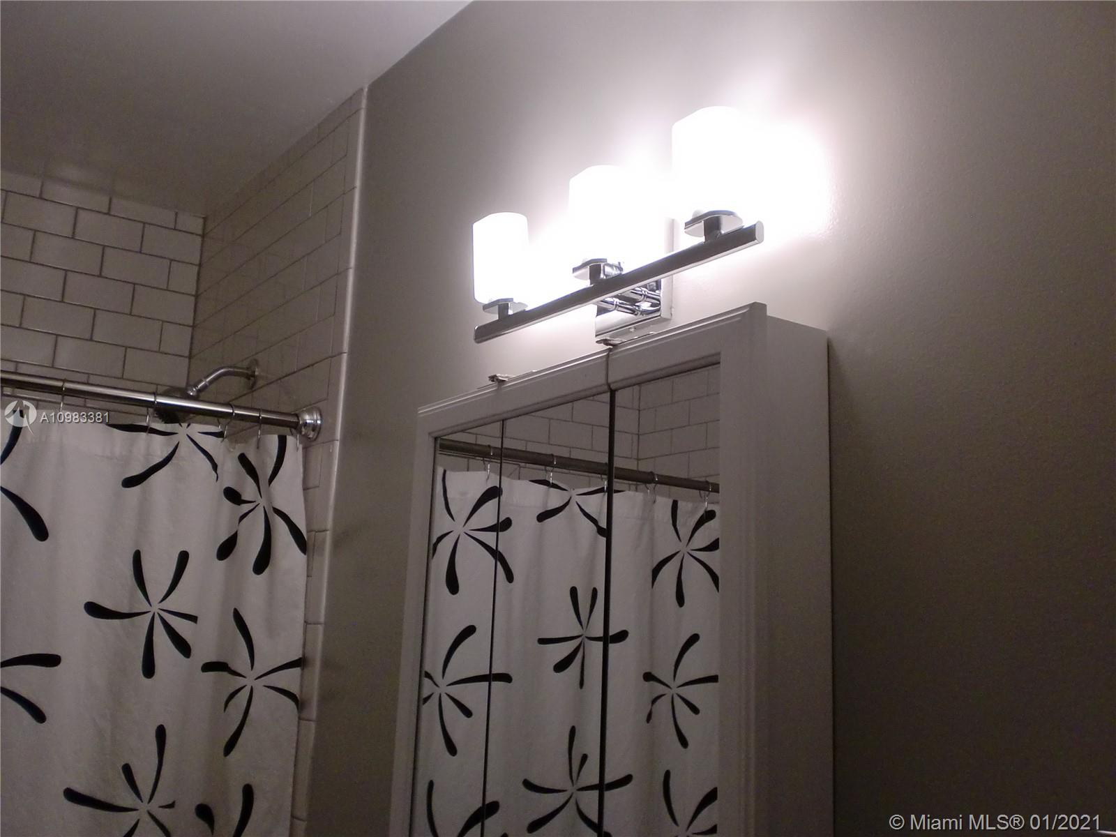See details / 3474 sq. ft. $ 2021-01-14 0 Photo