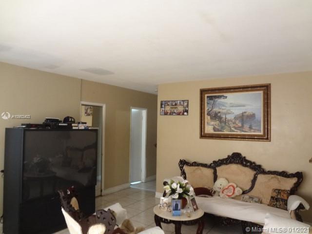 See details / 2450 sq. ft. $ 2021-01-14 0 Photo