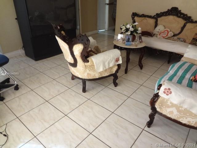 See details / 2450 sq. ft. $ 2021-01-14 0 Photo