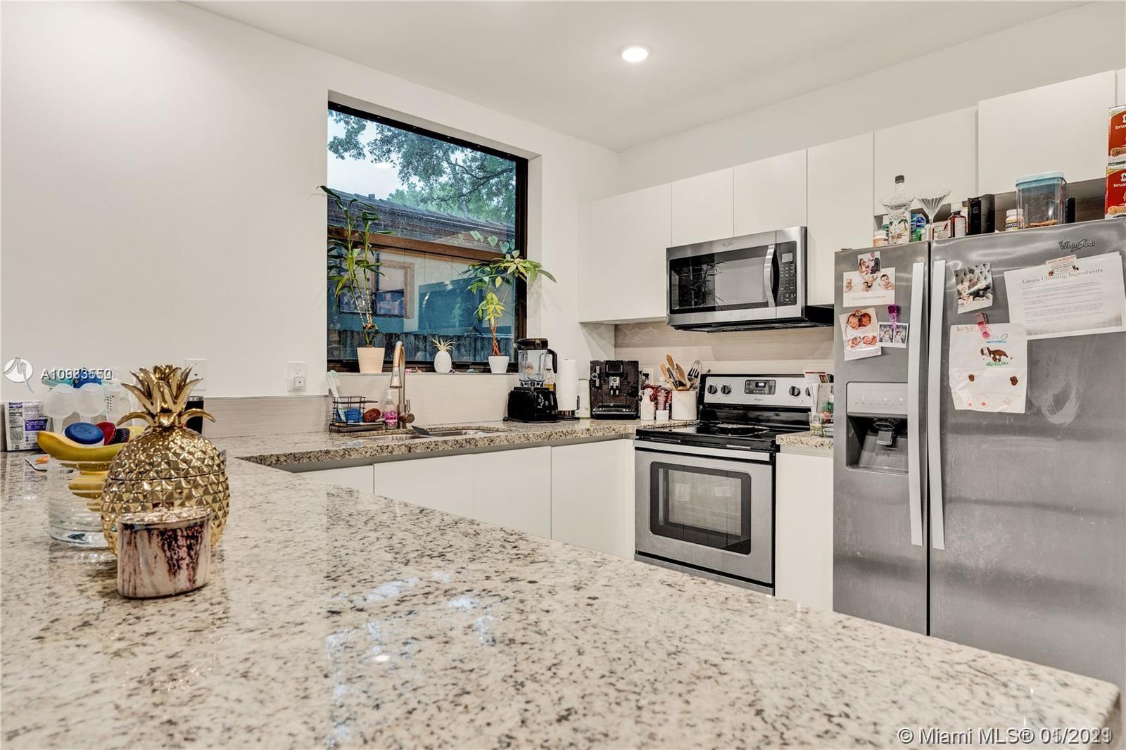 See details / 4216 sq. ft. $ 2021-01-14 0 Photo