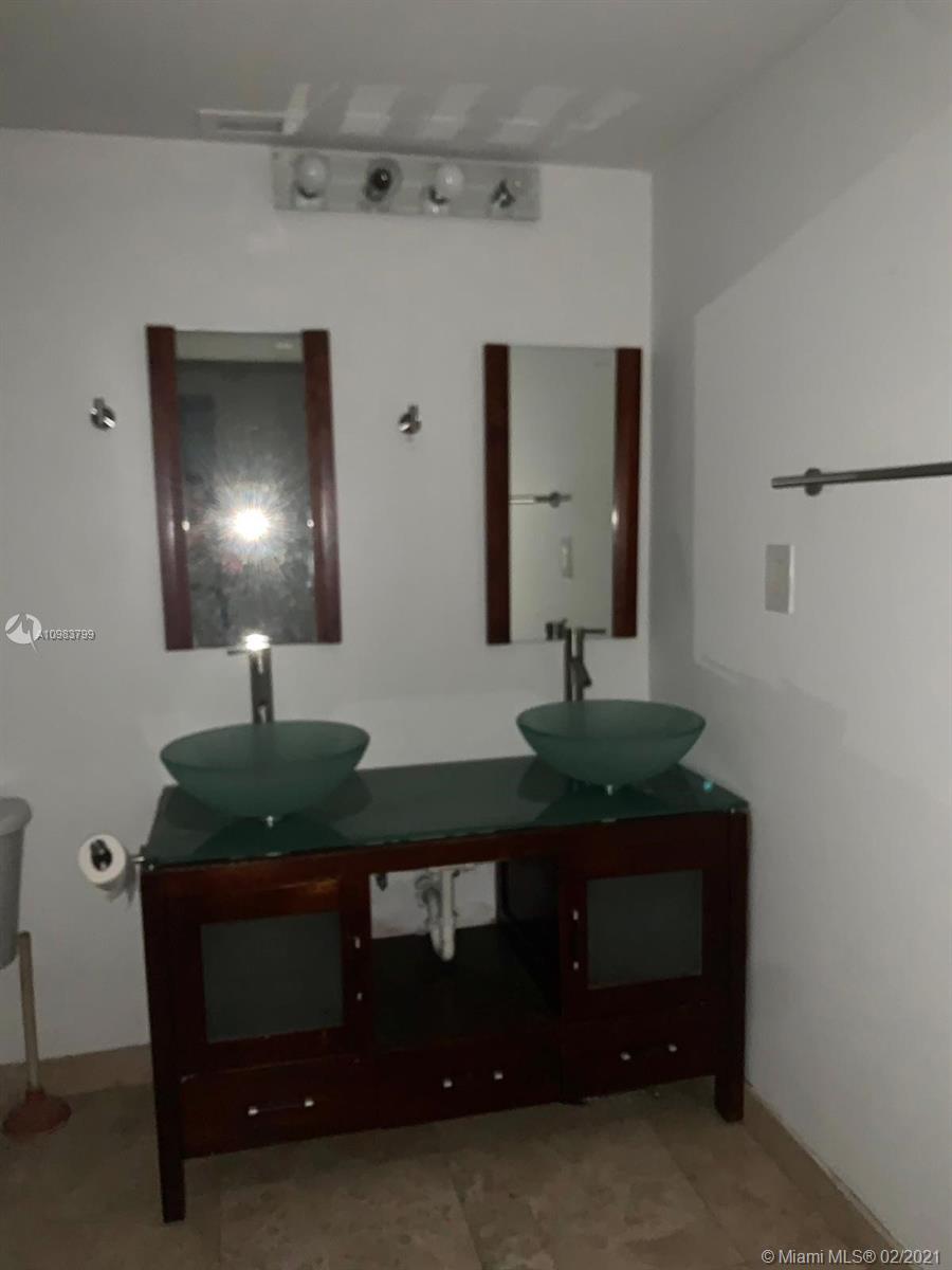 Photo of 19390 Collins Avenue #514, Sunny Isles Beach, Florida, 33160 -