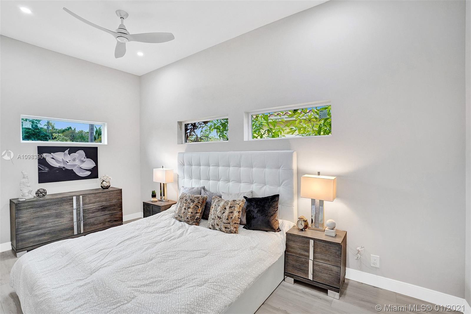 See details / 1329 sq. ft. $ 2021-01-15 0 Photo