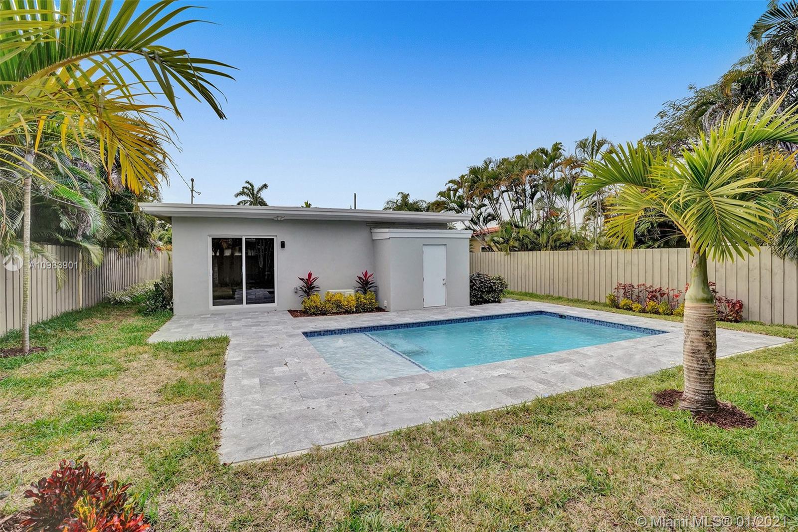 See details / 1329 sq. ft. $ 2021-01-15 0 Photo