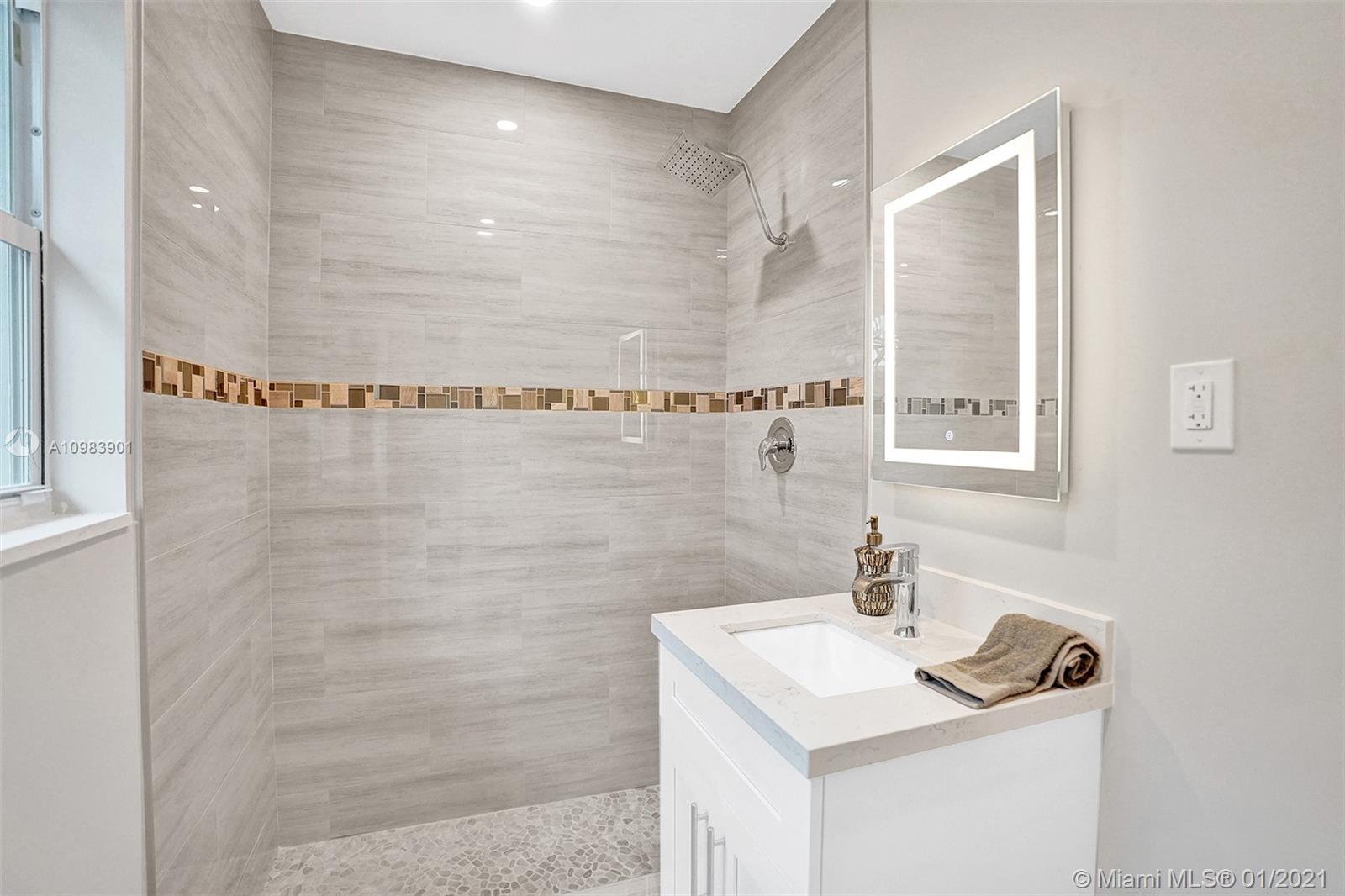 See details / 1329 sq. ft. $ 2021-01-15 0 Photo